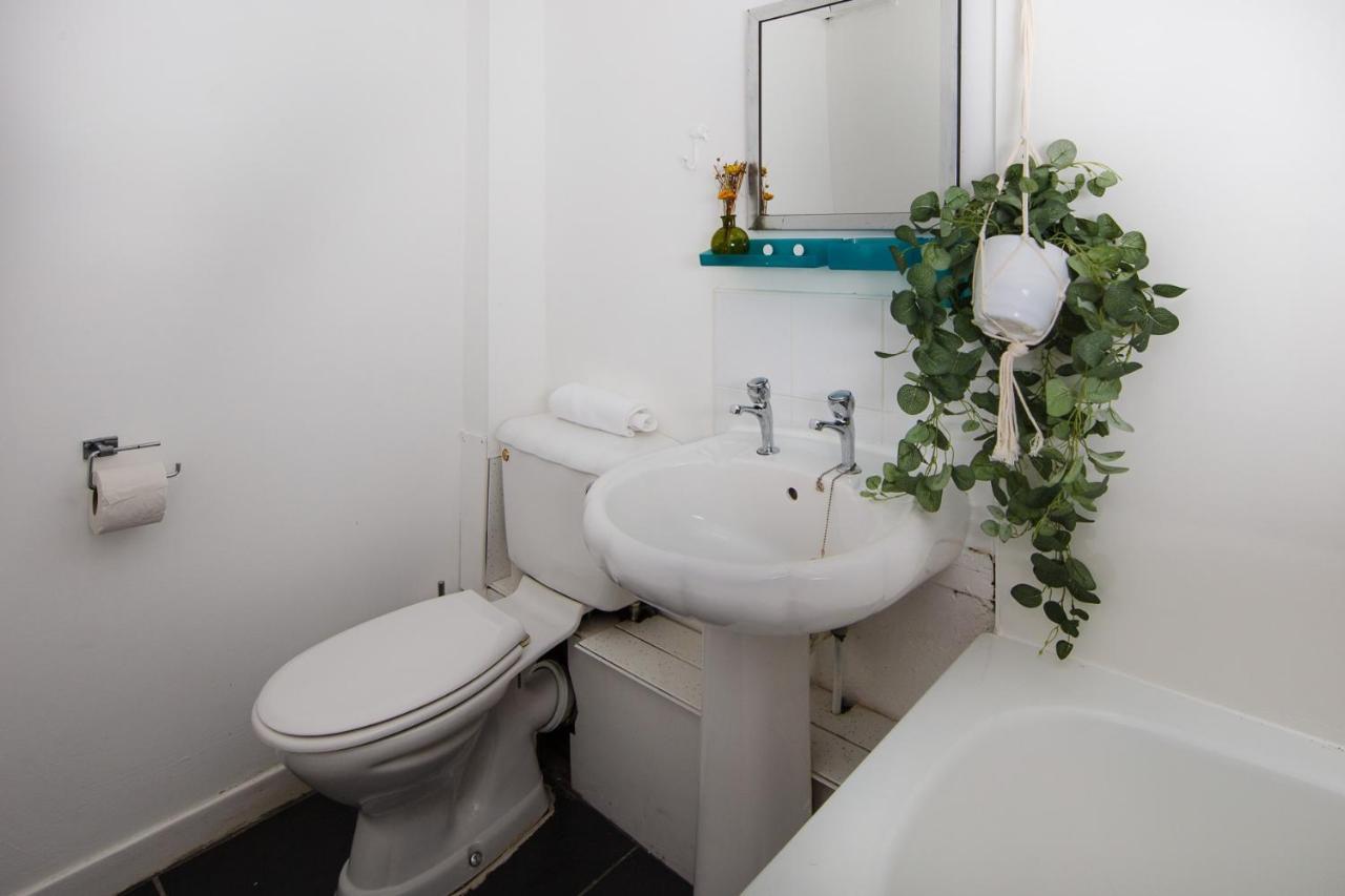 Fab Arthur Seat Views, Old Town Apartment Εδιμβούργο Εξωτερικό φωτογραφία